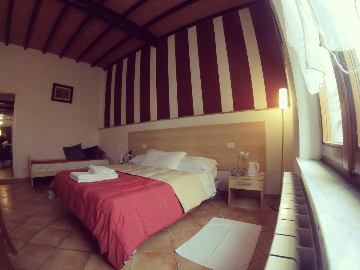 Bed and Breakfast Casa Cecchi Val di Pugna Екстер'єр фото